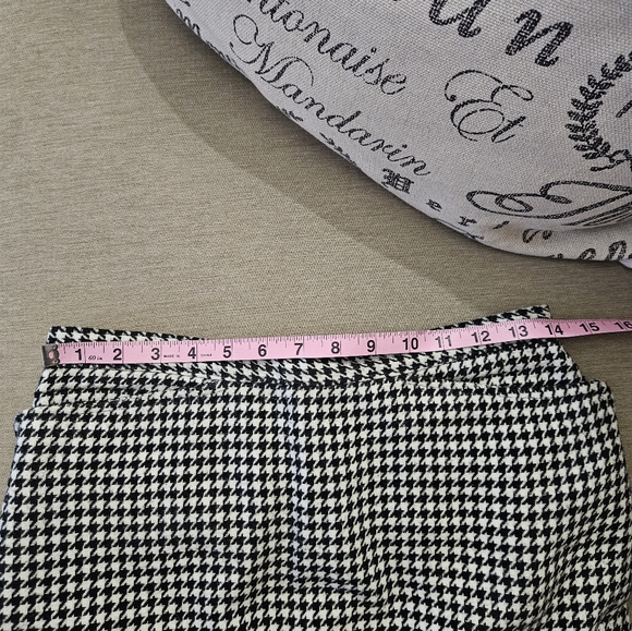 Vintage houndstooth black white wool pencil skirt - Picture 9 of 14